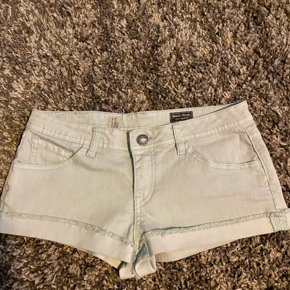 🐬Volcom Shorts🐬 - Picture 1 of 5